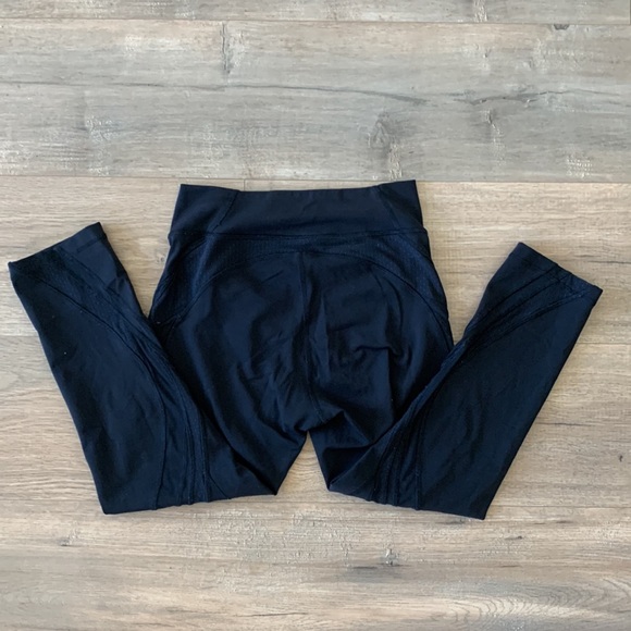 Lululemon || Black Leggings with Mesh Detail - Picture 5 of 6